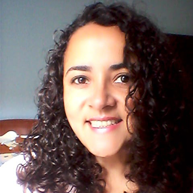 Foto da Diretora Helédia Cristina Melo de Oliveira